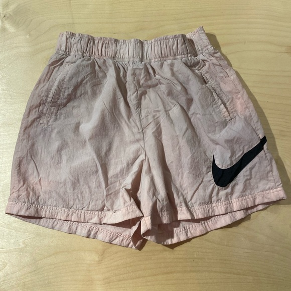 Nike Pants - Nike Women's Pink Shorts Medium (HM)